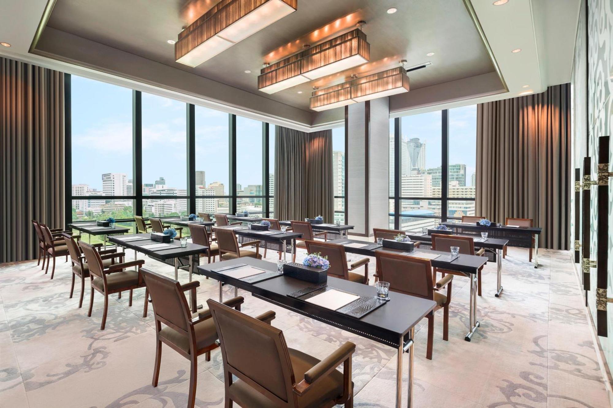 The St. Regis Bangkok Hotel Kültér fotó
