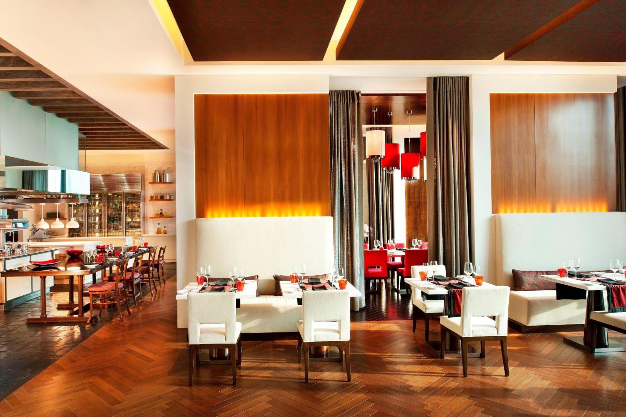 The St. Regis Bangkok Hotel Kültér fotó